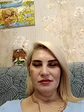 JennyOMay on StripChat