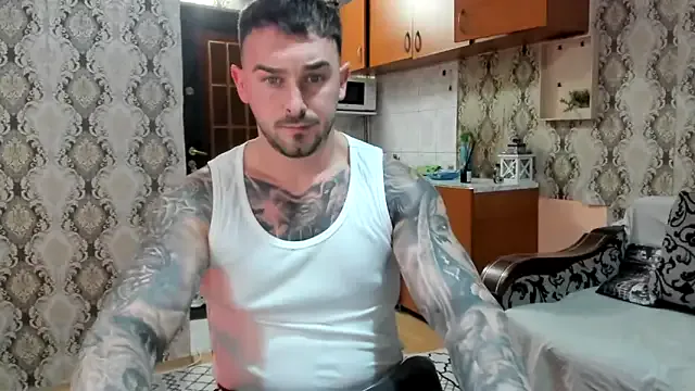 Freechat Jonmusclemaster on StripChat