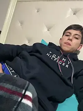 Offline JoseCho18 on StripChat