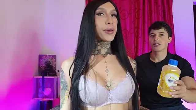 Offline Juana_777 on StripChat