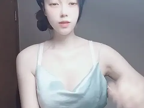 Offline JuliaNoir on StripChat