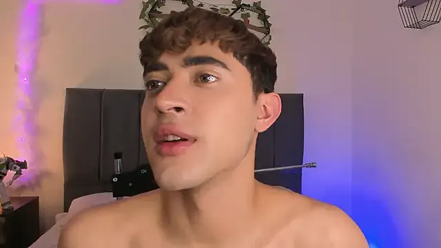 Offline JustinCastiblanco on StripChat