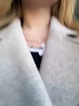 Offline justmilaa on StripChat