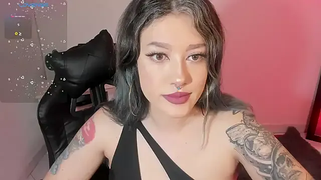 Offline kat_apple on StripChat