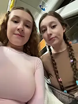 Offline katexxxx on StripChat