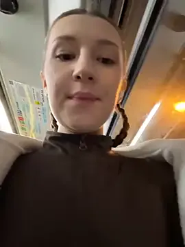 Offline katexxxx on StripChat