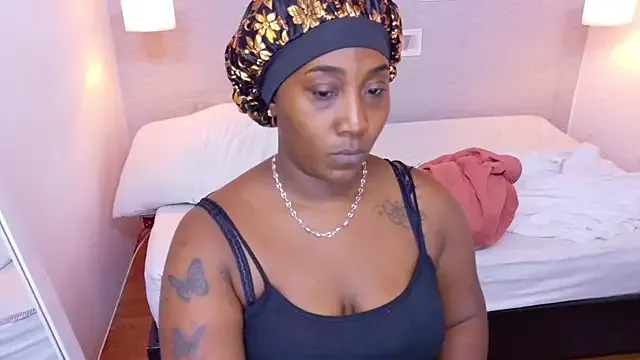 Offline kiara_evanss on StripChat