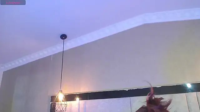 Freechat kimCosseyy on StripChat