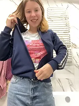 Offline kimczii on StripChat