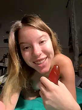 Offline kimczii on StripChat