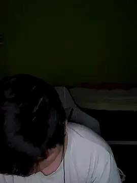 Offline Kingpowerlittel on StripChat