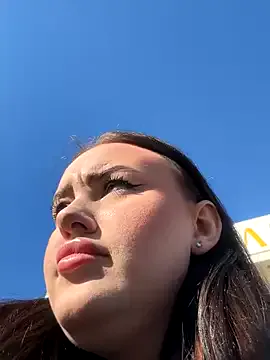 Offline KiraSunshine on StripChat