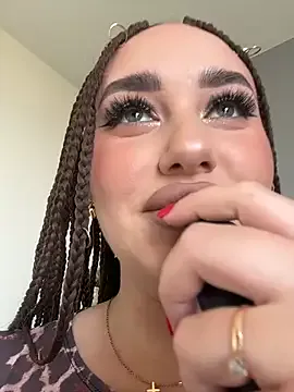 Offline KiraSunshine on StripChat