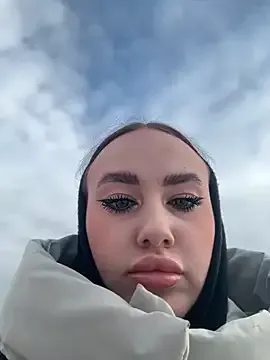 Offline KiraSunshine on StripChat