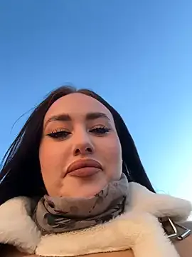 Offline KiraSunshine on StripChat