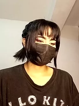 Offline Latin_summer on StripChat