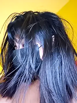 Offline Latin_summer on StripChat