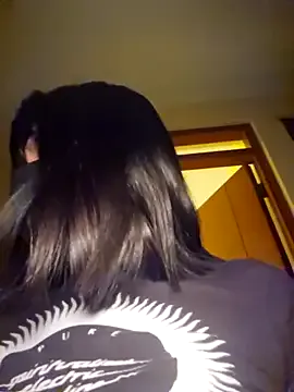 Offline Latin_summer on StripChat