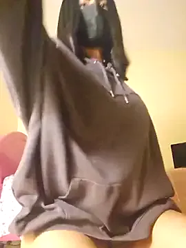 Offline Latin_summer on StripChat