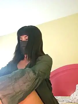 Offline Latin_summer on StripChat