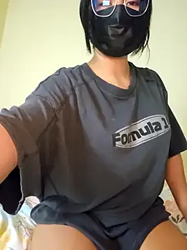 Offline Latin_summer on StripChat