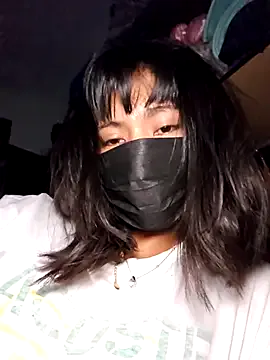 Offline Latin_summer on StripChat