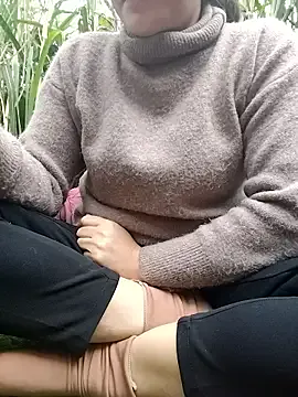 Offline leona118 on StripChat