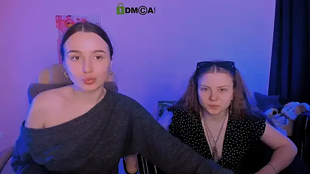 leslie_bird on StripChat