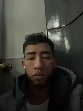 Offline liam_bronw on StripChat