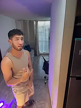 Offline liam_bronw on StripChat