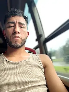 Offline liam_bronw on StripChat