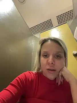 Freechat LikaCat on StripChat