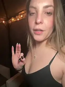 LiliMorganxxx on StripChat 