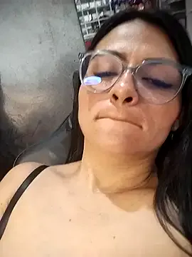 Offline Linda_Lars on StripChat