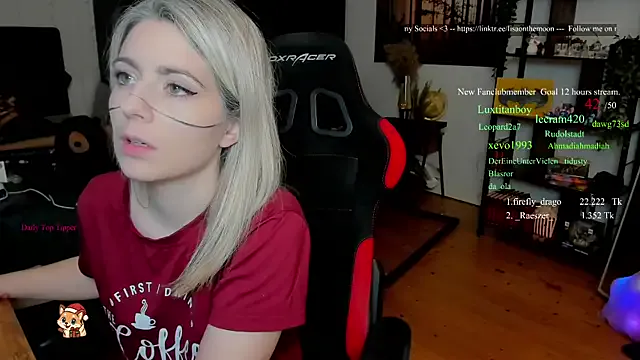 Offline Lisaonthemoon on StripChat