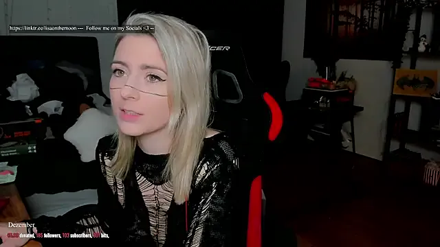 Offline Lisaonthemoon on StripChat