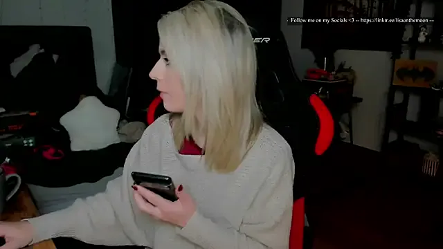 Offline Lisaonthemoon on StripChat