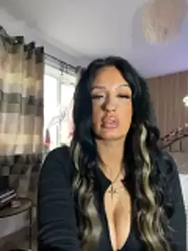 Offline Lolaxox_ on StripChat