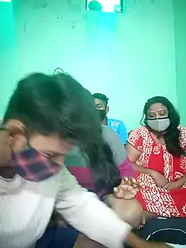 Freechat LoveOnStream on StripChat