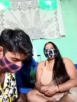 Freechat LoveOnStream on StripChat