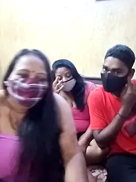 Freechat LoveOnStream on StripChat