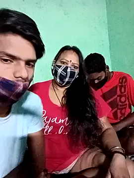 Freechat LoveOnStream on StripChat