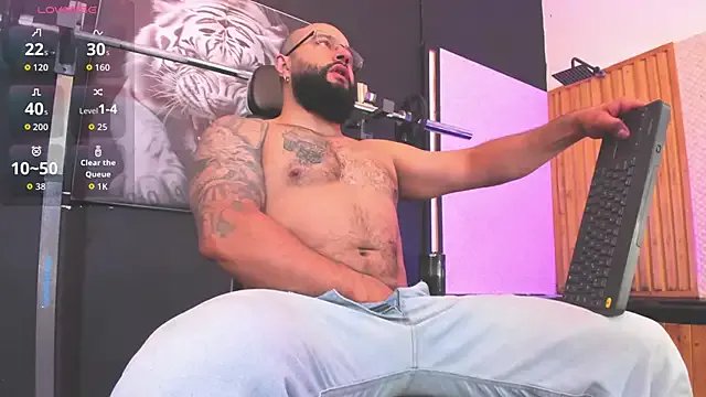 Freechat Luke__09 on StripChat