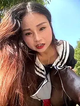 Offline luna-sisi on StripChat