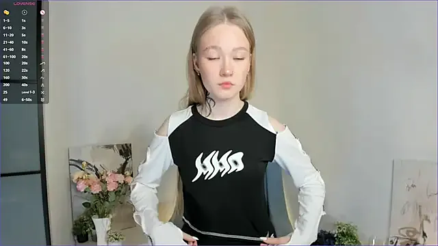 Offline MaireLanda on StripChat