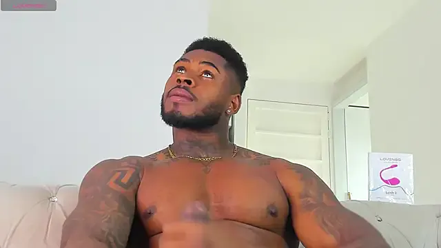 Offline Makonneen on StripChat