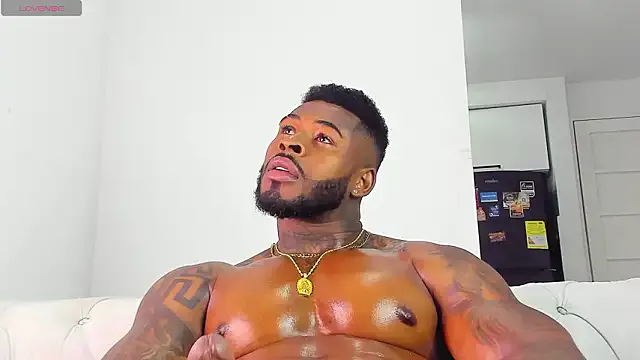 Offline Makonneen on StripChat