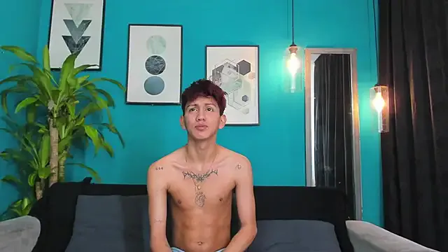 Offline Marcus_and_Tony on StripChat