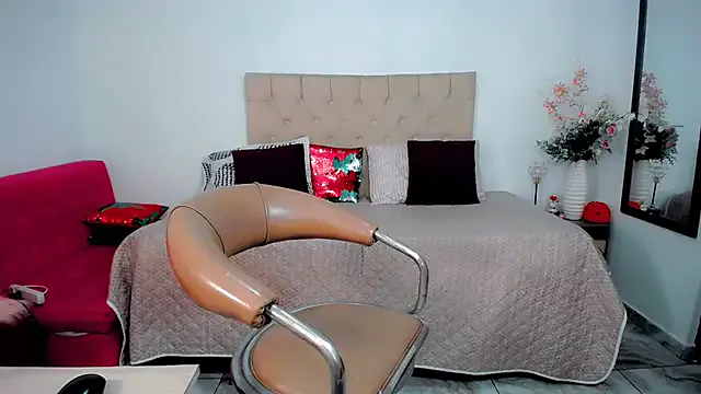 Offline maria_camilacms on StripChat