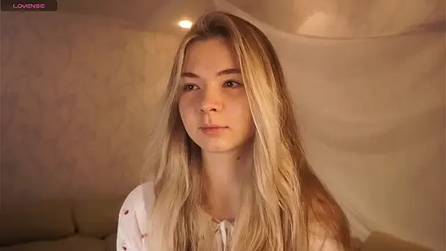 Offline MarlinVarian on StripChat